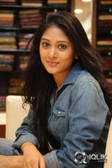 Sushma Raj On The Sets Of Maaya Movie